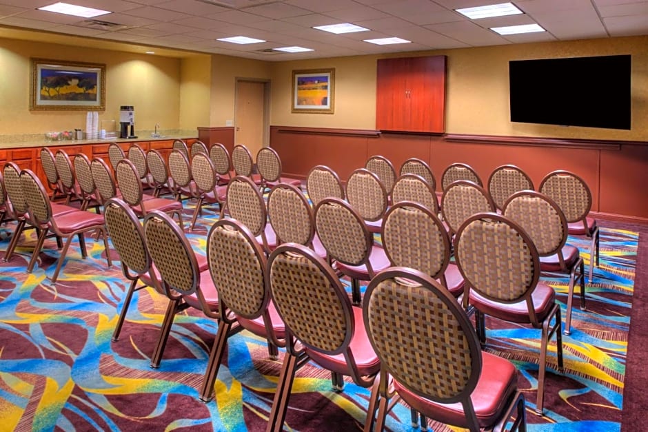 Hampton Inn By Hilton And Suites Ontario