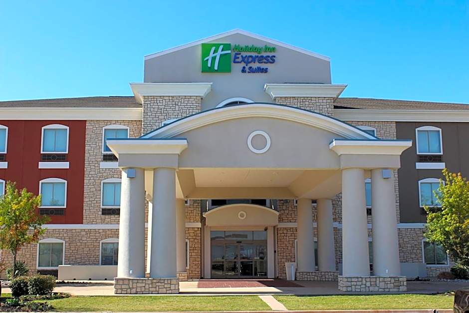 Photo 1 of 50 of Holiday Inn Express Hotel & Suites Mansfield By IHG