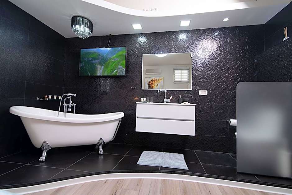 Luxury Room Bahai's Garden