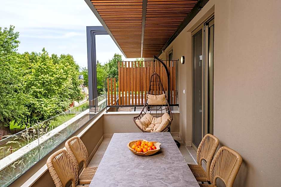 Funtukaki by the Pool