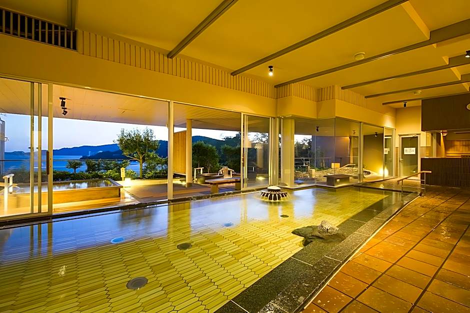 Toba Seaside Hotel