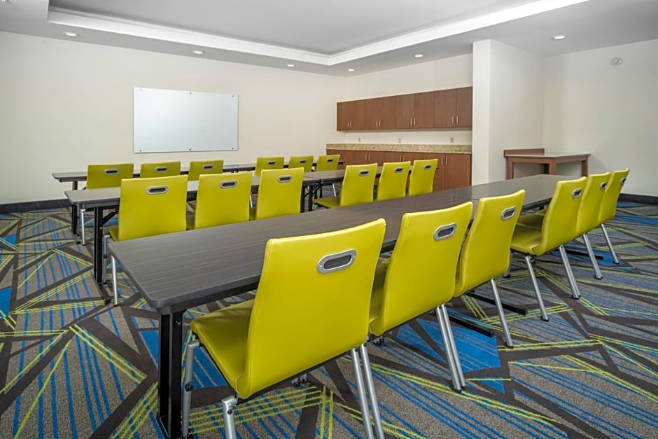 Holiday Inn Express Clayton Southeast Raleigh By IHG