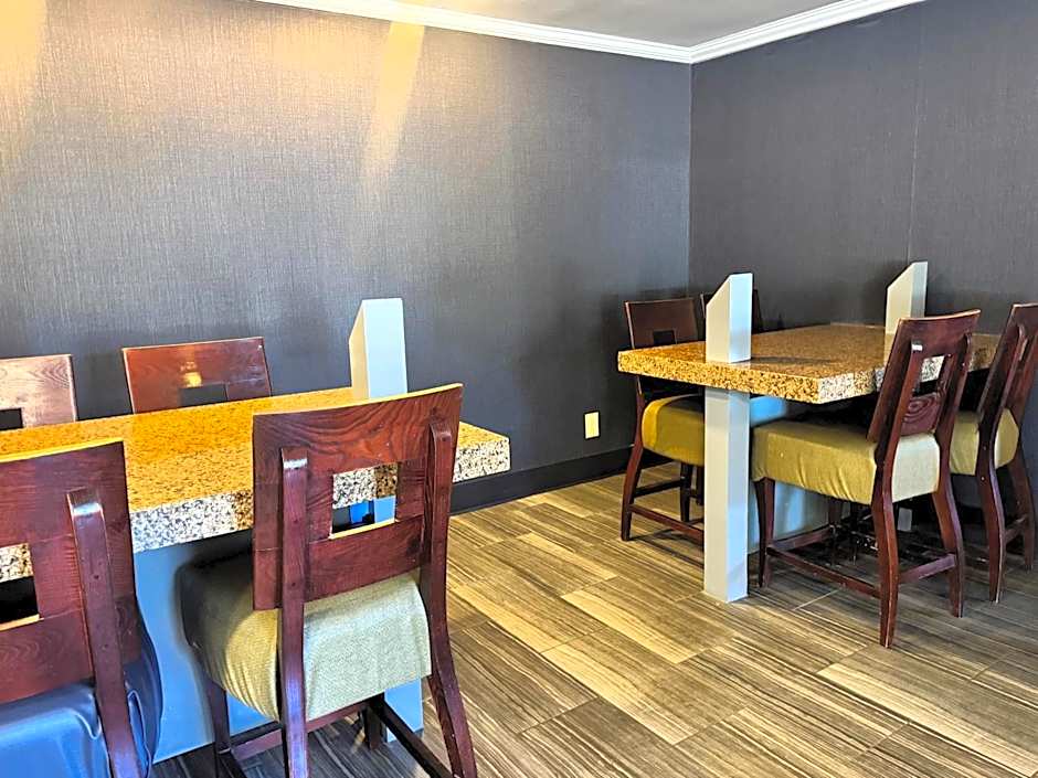 Baymont by Wyndham Meridian