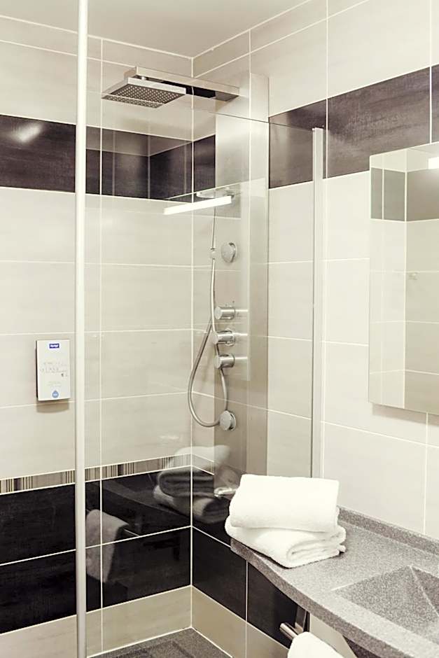 Kyriad Auray Hotel - Carnac