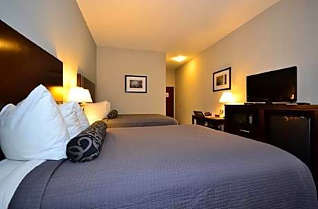 King Suite with Spa Bath - Disability Access/Non-Smoking