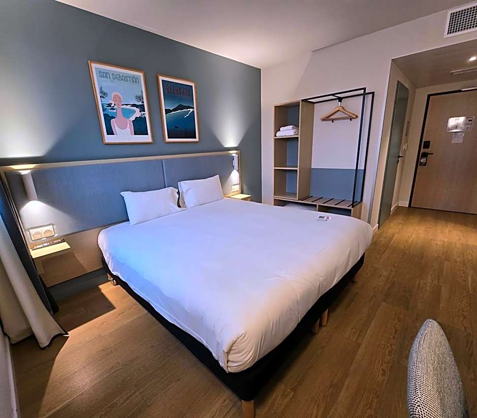 KYRIAD BORDEAUX NORD SAINTE EULALIE