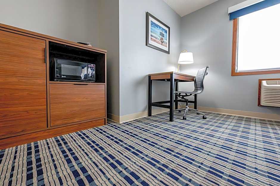 AmericInn by Wyndham Sturgeon Bay