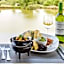 Mongena Private Game Lodge