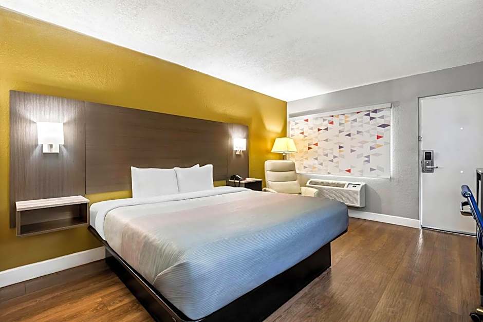 Quality Inn Orange City near Blue Spring State Park