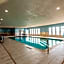 Holiday Inn Express Hotel and Suites Saint Robert By IHG