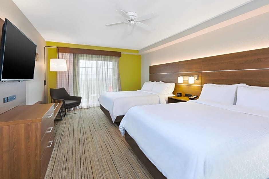 Holiday Inn Express Hotel & Suites Petoskey, an IHG Hotel