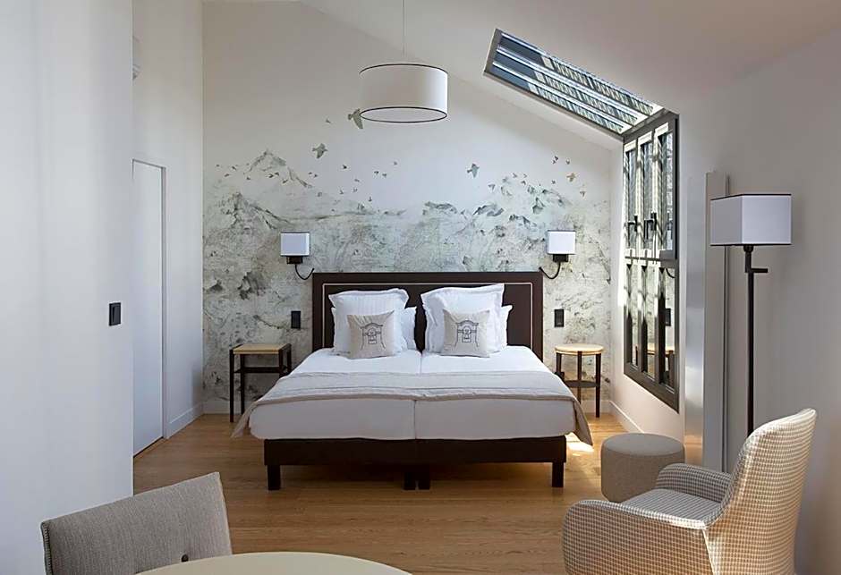 College des Doctrinaires, Hôtel, Résidence et SPA