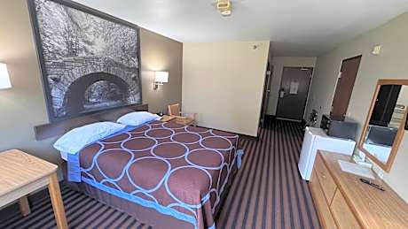 Queen Room