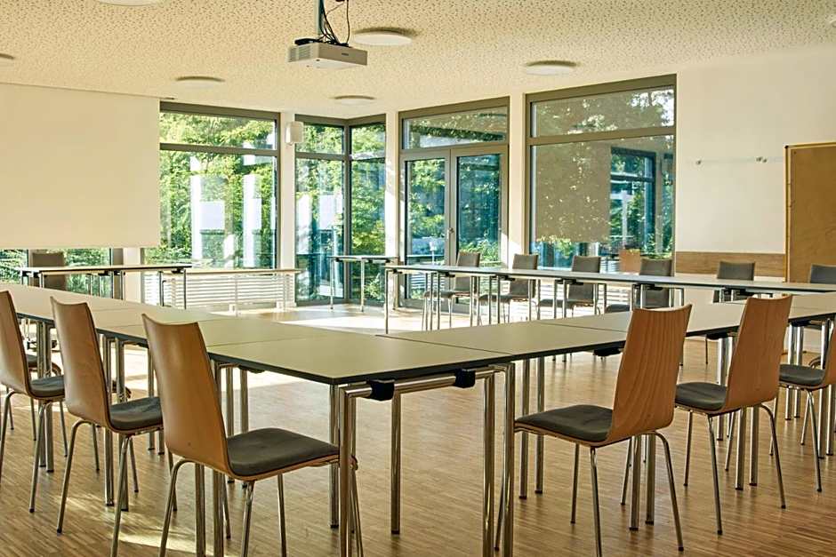 Bildungs- und Tagungshaus Haus Neuland