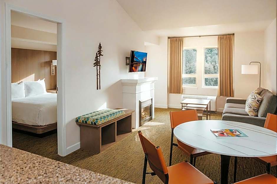 Foto 1 de 5 de 1 Bedroom 1 King Bed Suite