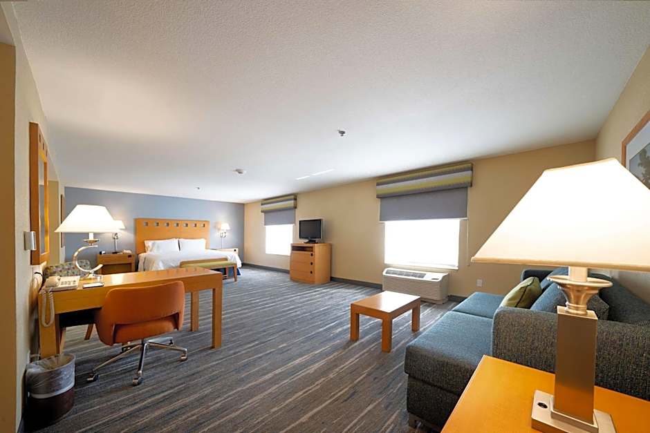 Hampton Inn By Hilton And Suites Madera