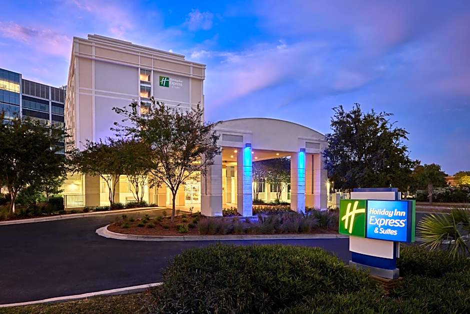 Holiday Inn Express & Suites Charleston Dwtn  West Edge By IHG