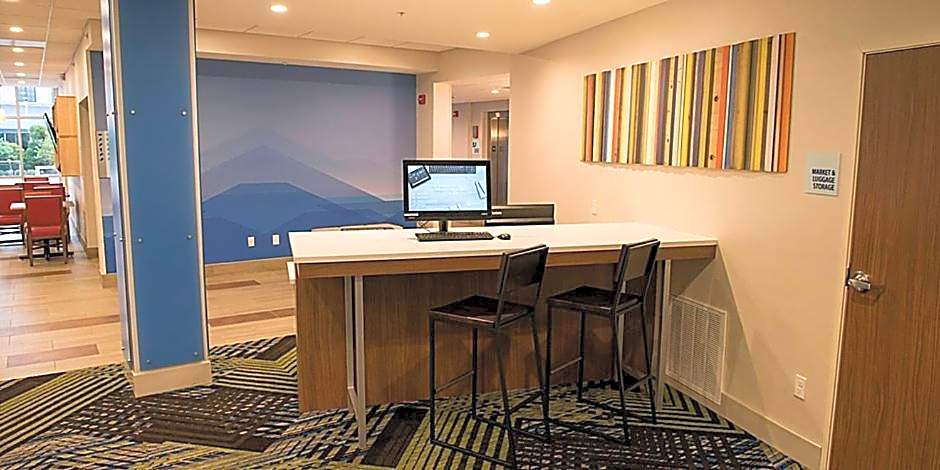 Holiday Inn Express & Suites Dayton North - Vandalia By IHG