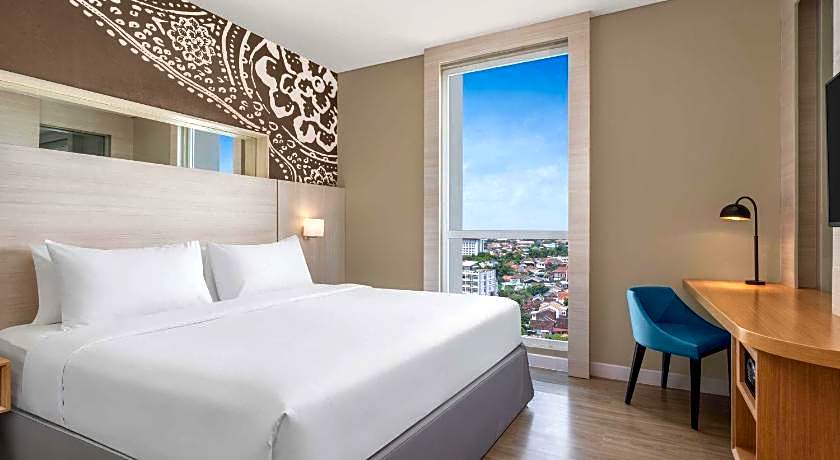 Mercure Solo