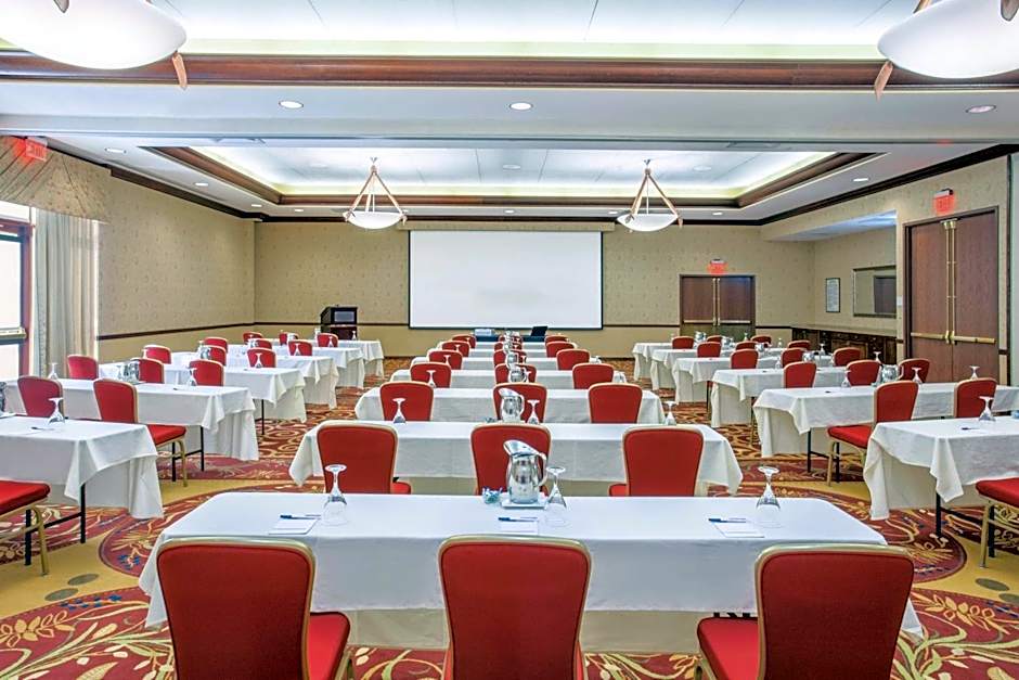 Sonesta Milwaukee West Wauwatosa