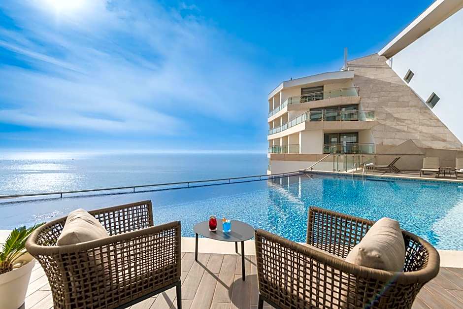 Sesimbra Oceanfront Hotel - Preferred Hotels and Resorts