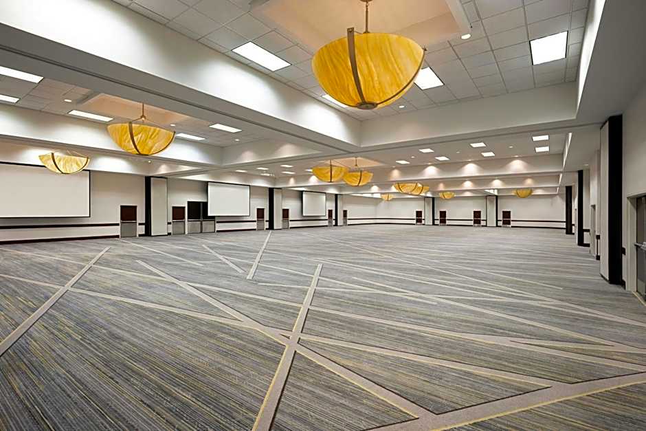 Sheraton West Des Moines Hotel