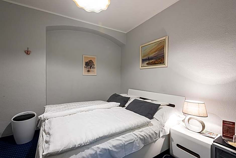 Hotel Romantik Eger