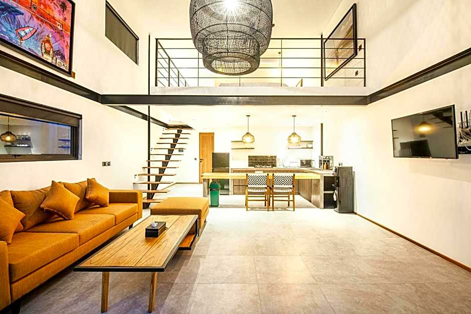 Huge Loft 200m from the Beach Canggu