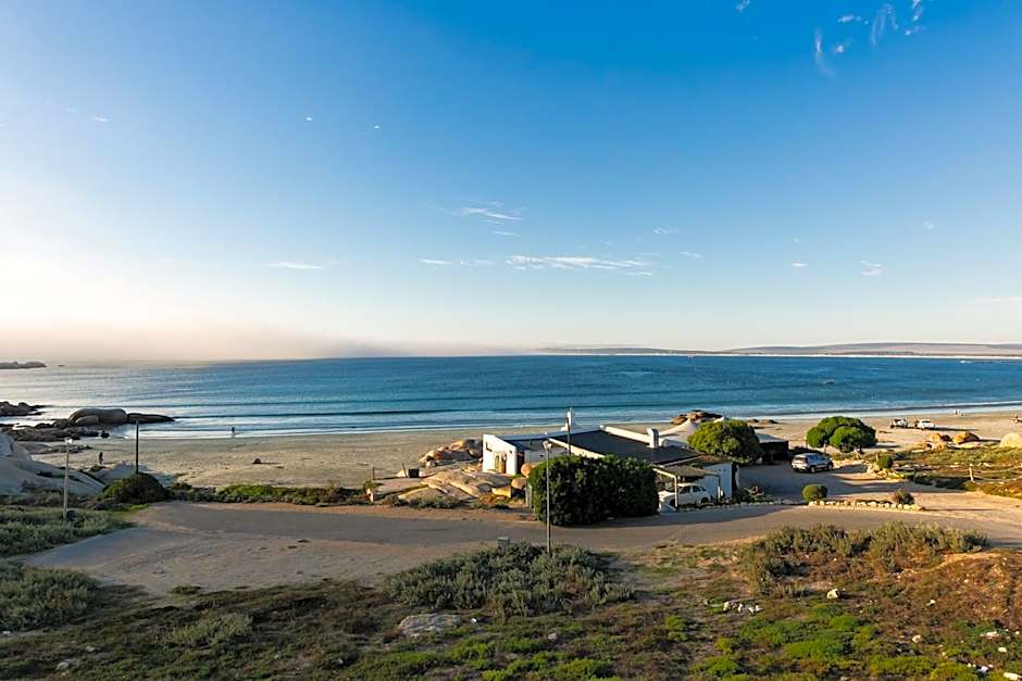 Abalone Hotel & Villas