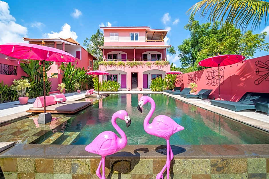 PinkCoco Uluwatu - Constant Surprises & for Cool Adults Only