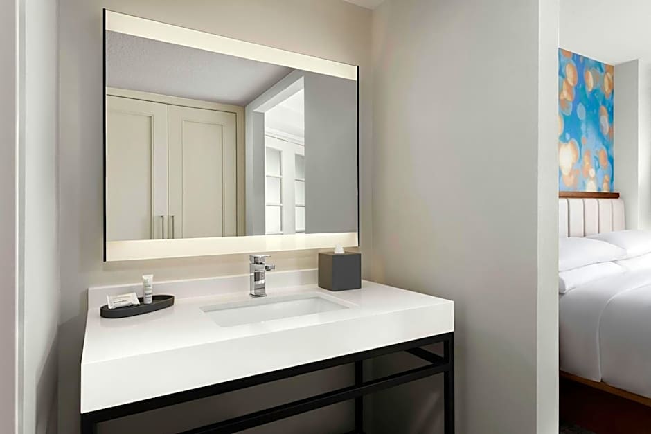 Anaheim Marriott Suites