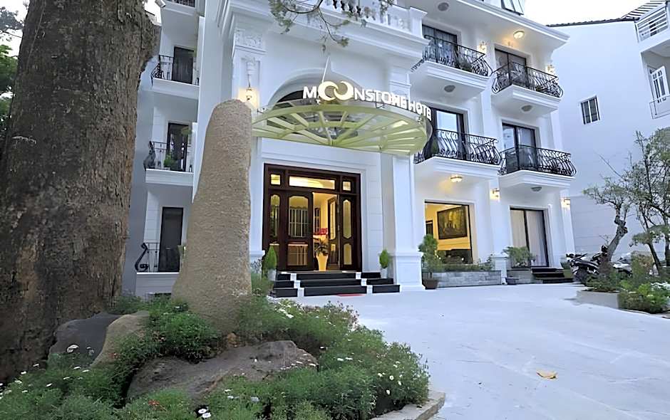 TTR Moonstone Apart Hotel