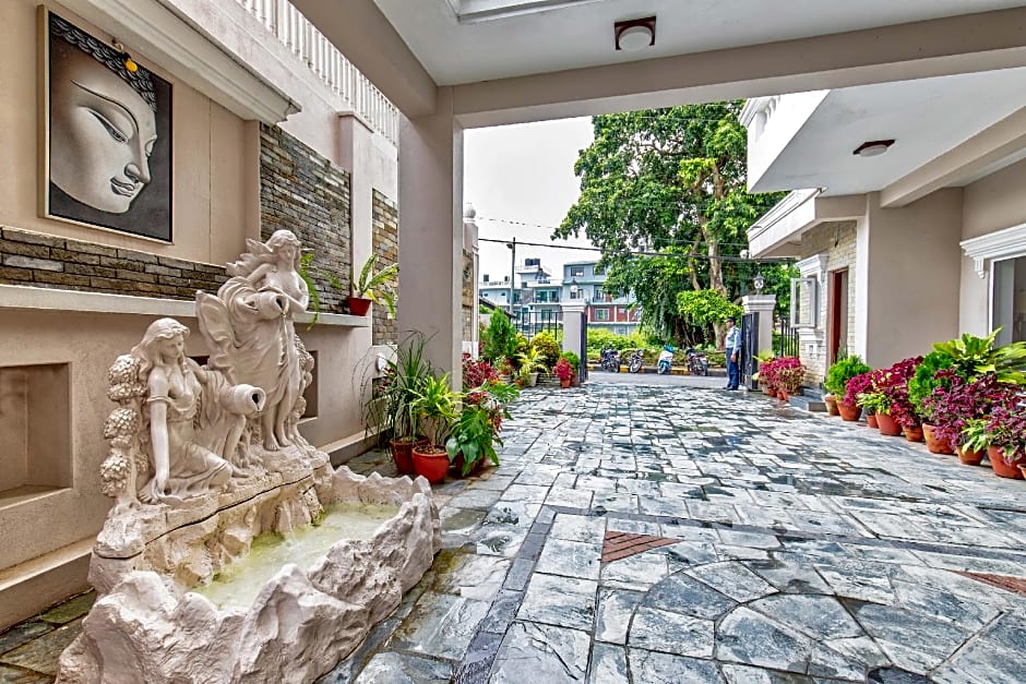 Da Yatra Courtyard Hotel & Resort