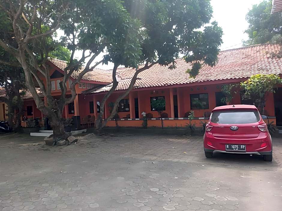 SPOT ON 91563 Hotel Meilias