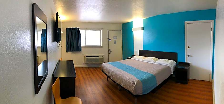 Trade Wind Motel