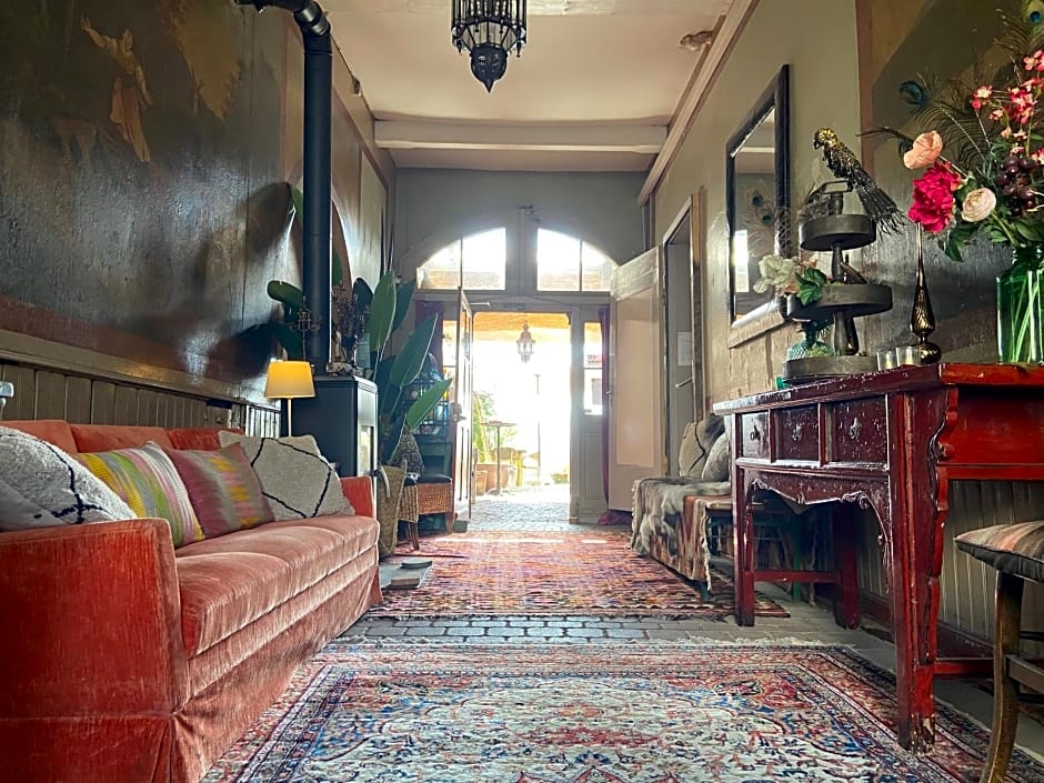 Liegen;schaft Guesthouse