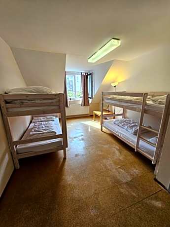 Bed in 4-Bed Mixed Dormitory Room