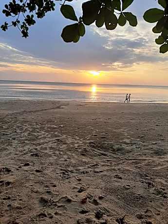 Bungalow - Beach Front