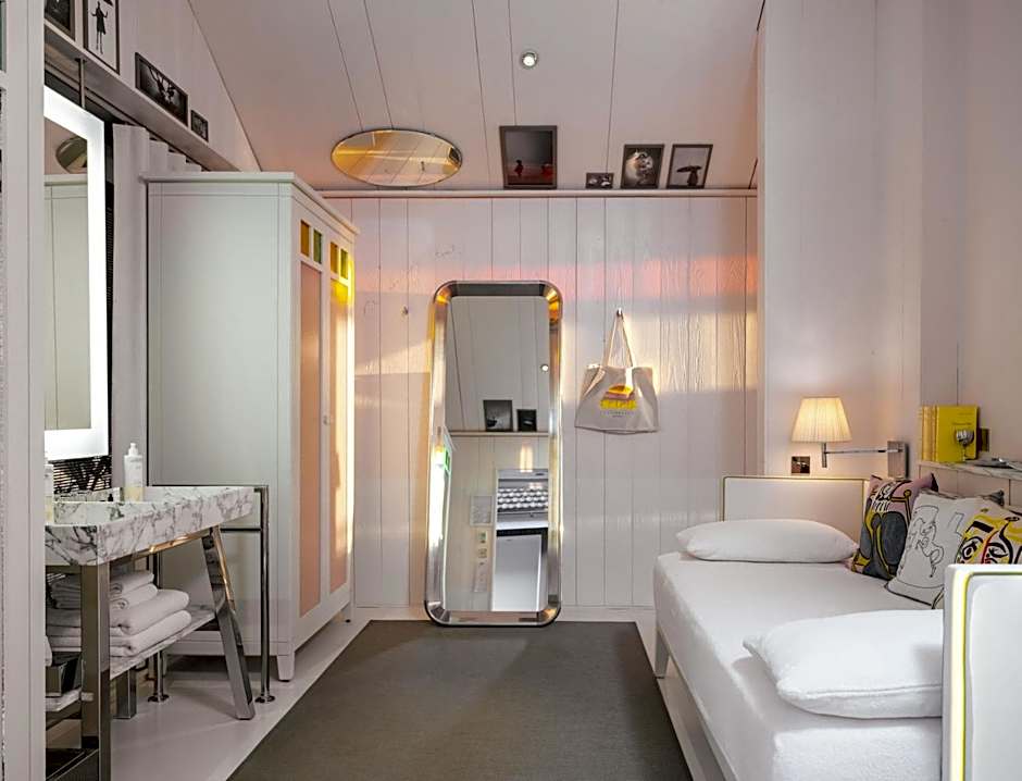 Hotel La Co(o)rniche