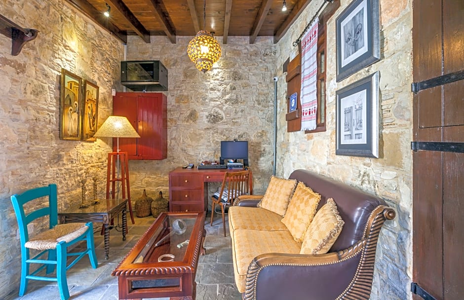 Oinoessa Traditional Boutique Houses