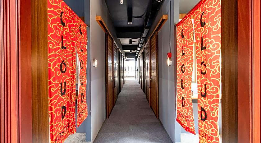 CLOUD on Saladaeng Silom Hostel Bangkok