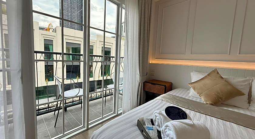 Bed by City Surawong Patpong