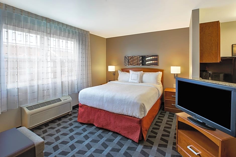 TownePlace Suites by Marriott Detroit Dearborn