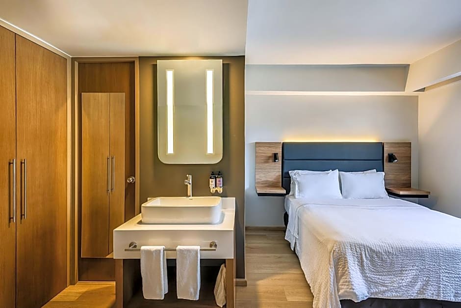 Fiesta Inn Monterrey Valle