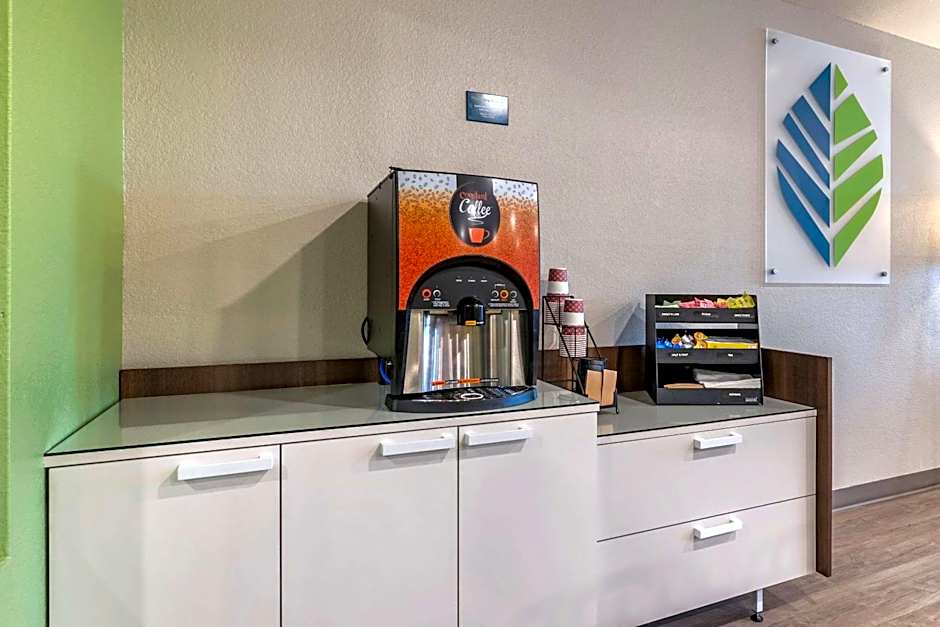 WoodSpring Suites Brunswick