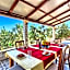 Beachfront House Dalmatino Trogir with pool on Čiovo