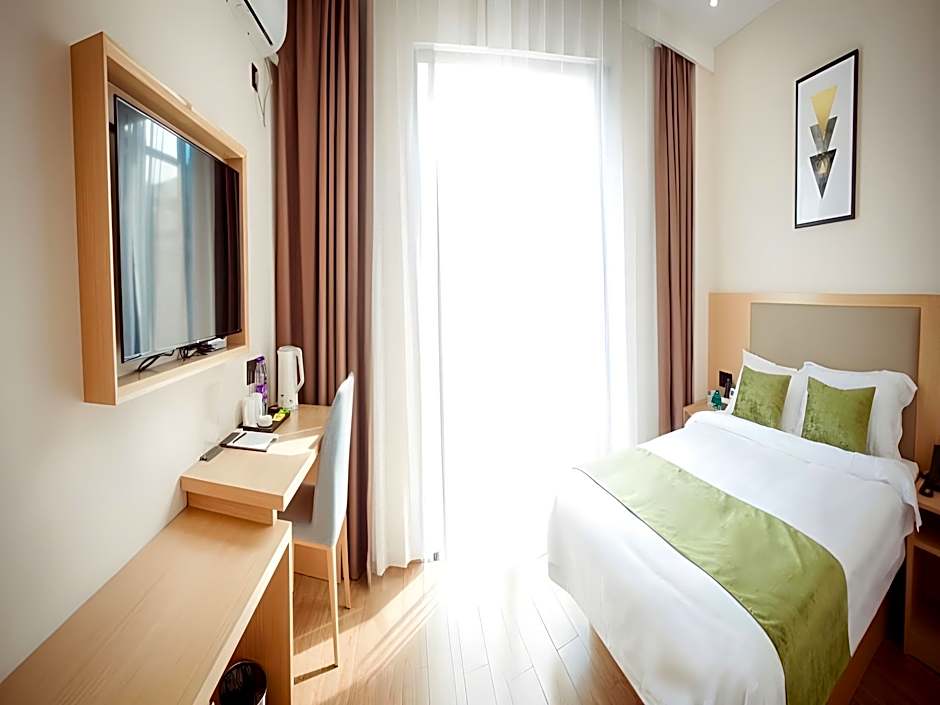 GreenTree Inn Express Nantong Development Zone Guibiyuan