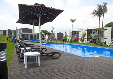 Lakeview Terrace Resort Pengerang