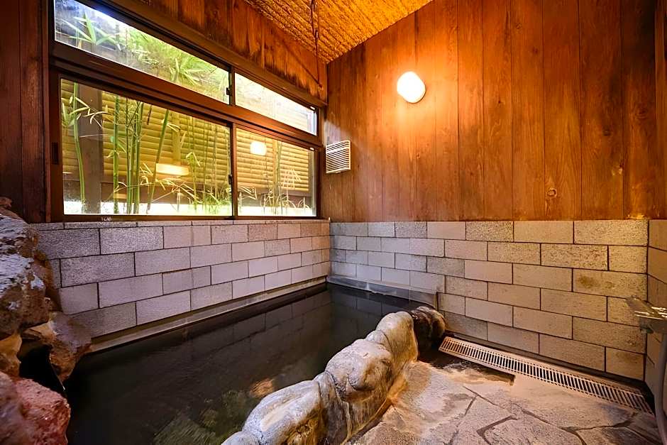 Yufuin Ryokan Okaeri