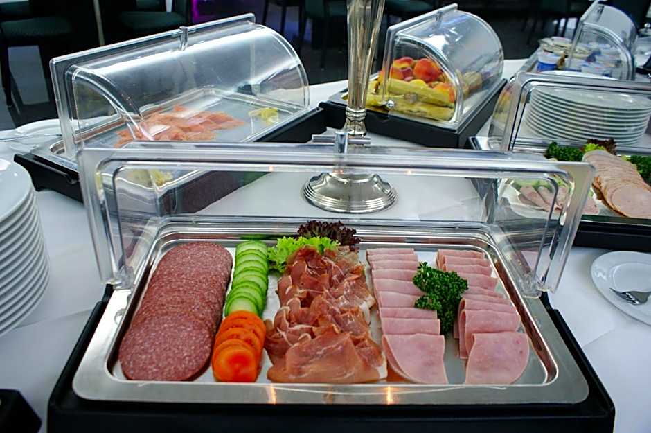 Hotel Rühen, 24 Stunden Check in, Küche, kostenfreie Parkplätze